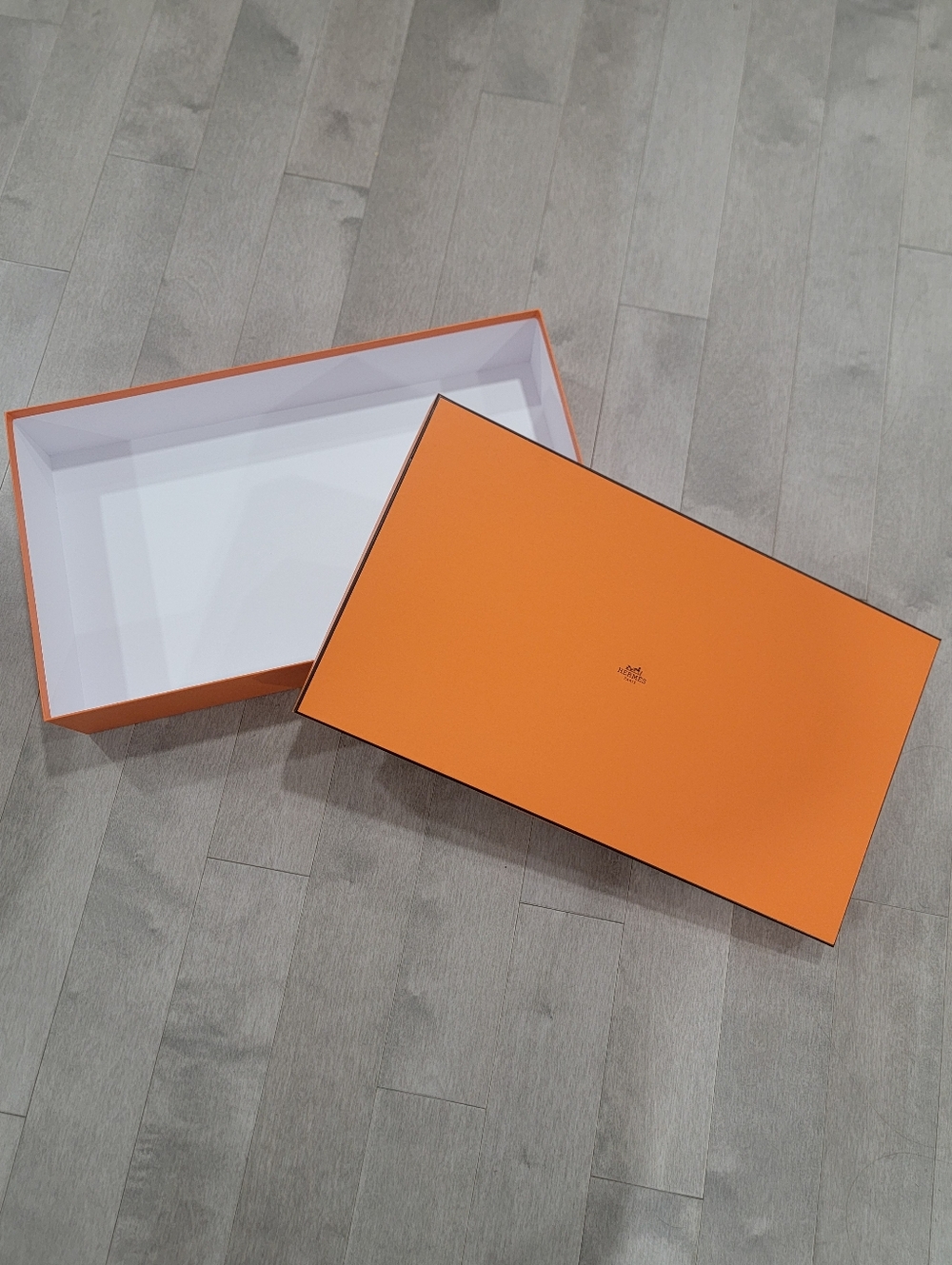 Hermes Extra Large Orange box